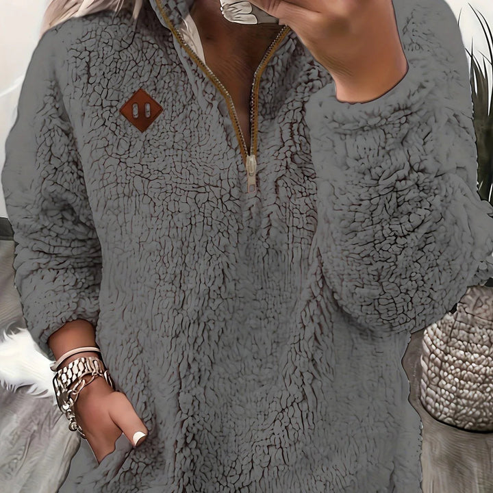 Ayla – Ultra-Soft High-Neck Fleece Pullover