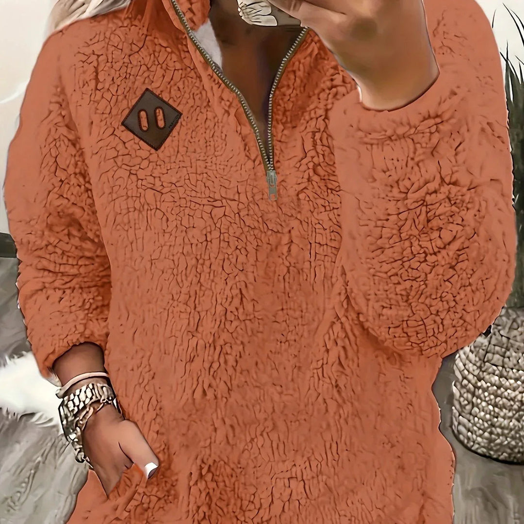 Ayla – Ultra-Soft High-Neck Fleece Pullover