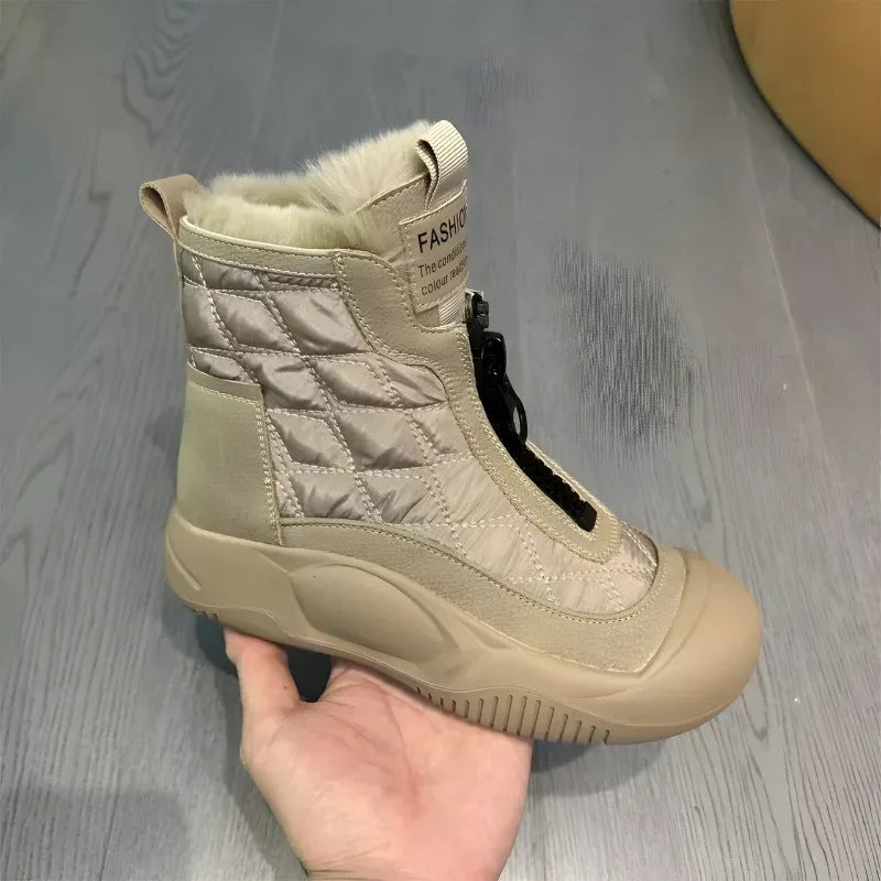 Maddie | White Qulted Boots