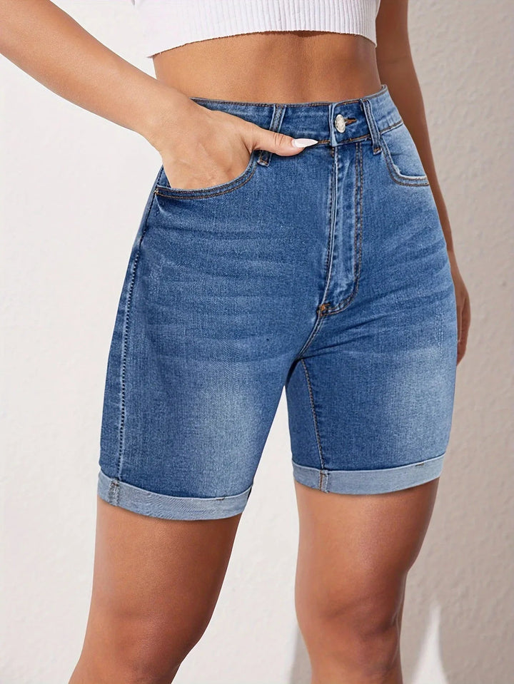 RAPHAELLE™ - Stretch-Fit Bermuda Jean Short