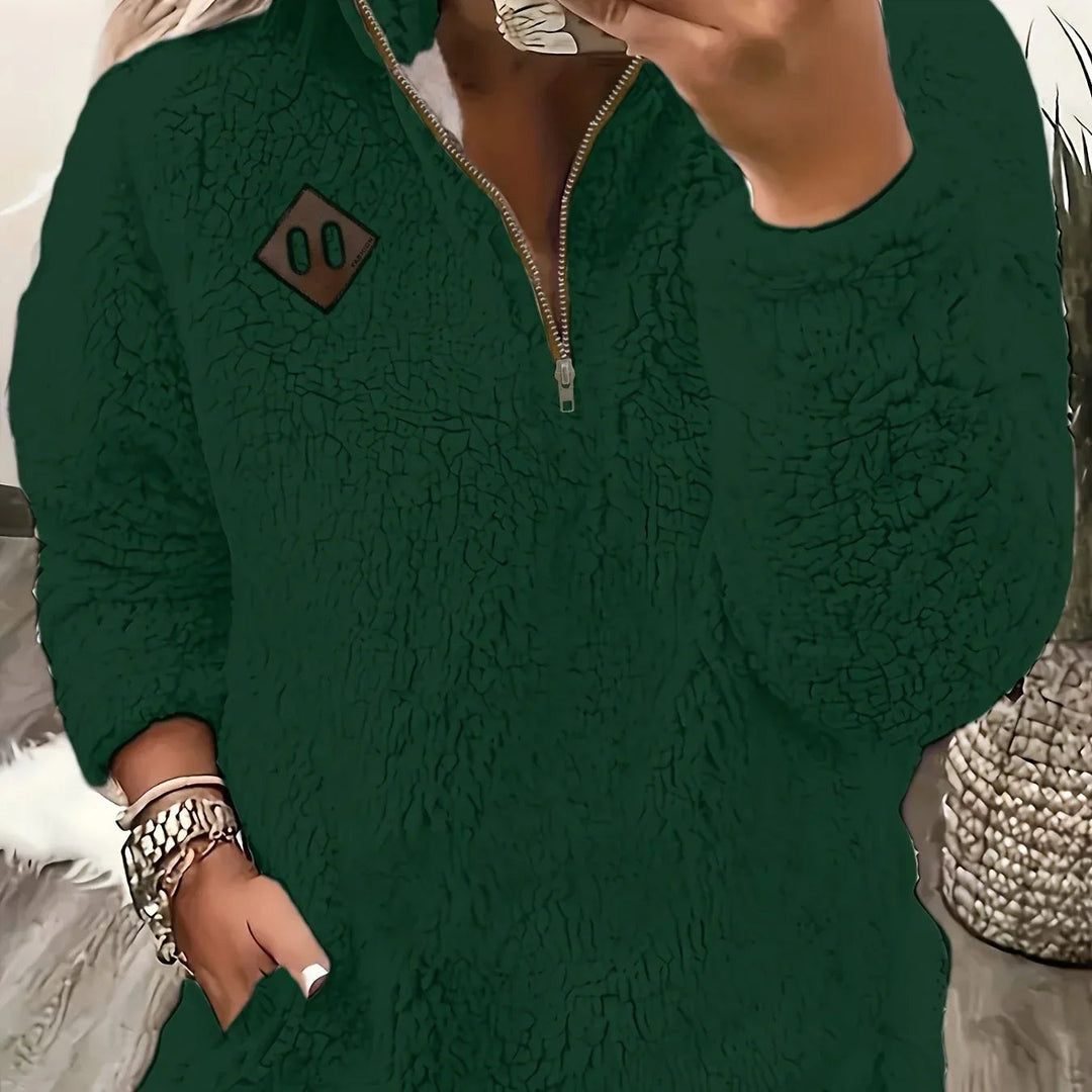 Ayla – Ultra-Soft High-Neck Fleece Pullover