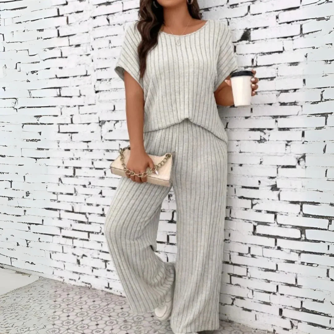 WAUNA™ - Casual Plus Size Short Sleeve Top and Pants Set