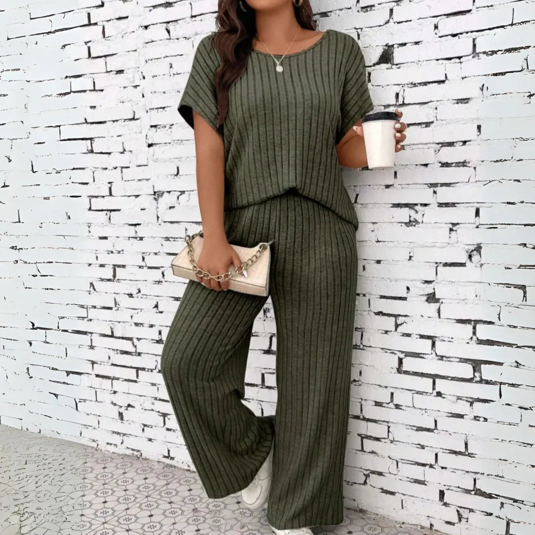 WAUNA™ - Casual Plus Size Short Sleeve Top and Pants Set