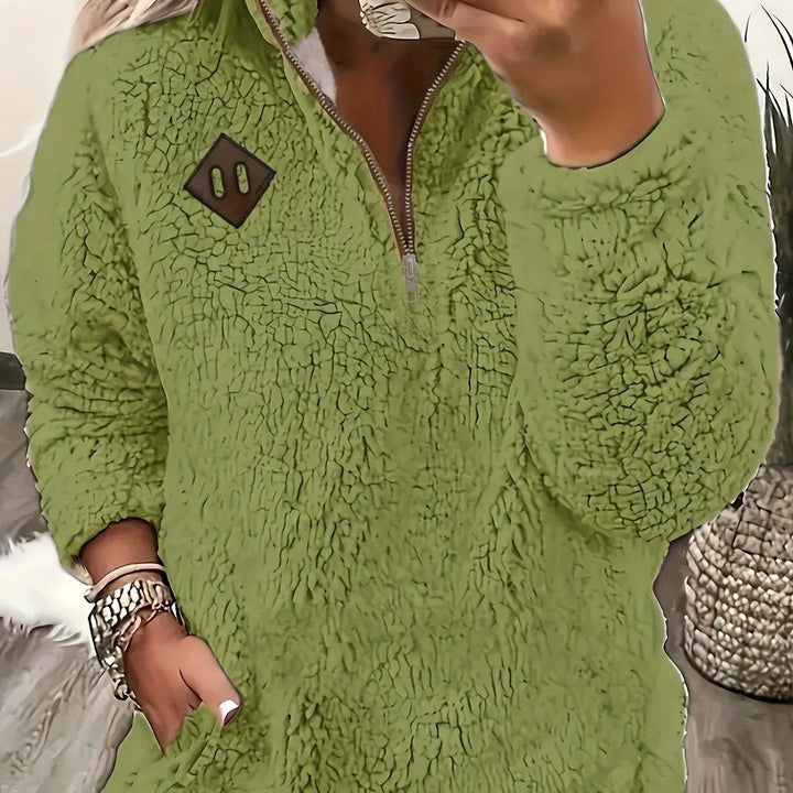 Ayla – Ultra-Soft High-Neck Fleece Pullover