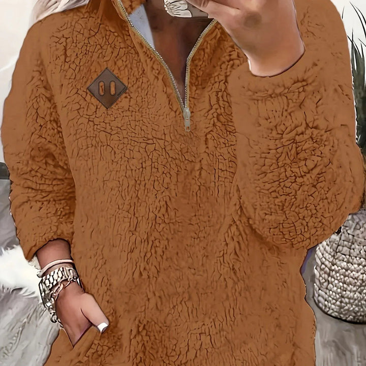 Ayla – Ultra-Soft High-Neck Fleece Pullover