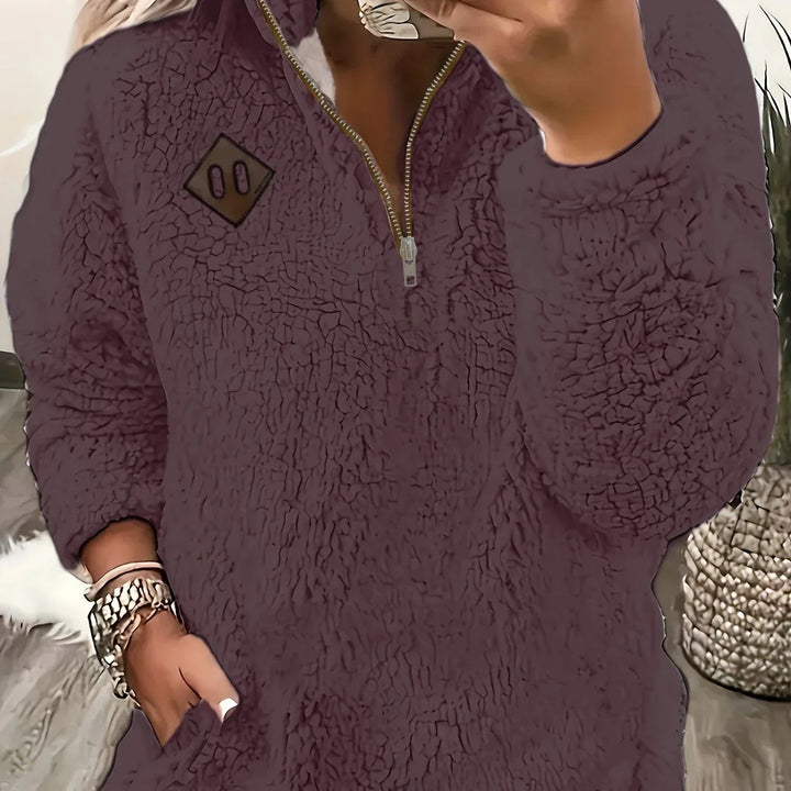 Ayla – Ultra-Soft High-Neck Fleece Pullover