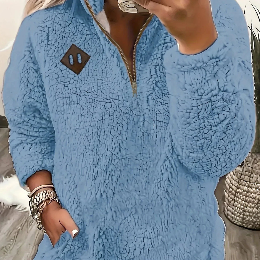 Ayla – Ultra-Soft High-Neck Fleece Pullover